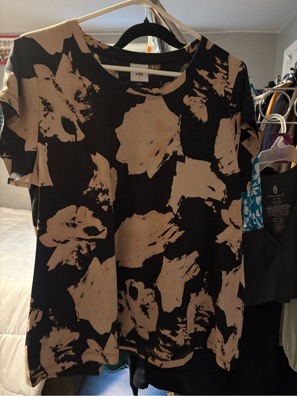 Cabi Fall Flash Tee #4373 Black Tan Floral Cotton Top L
